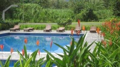Costa Rica hotel accommodatie zwembad overnachting Djoser 