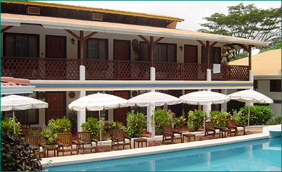 Costa Rica hotel accommodatie overnachting zwembad Djoser