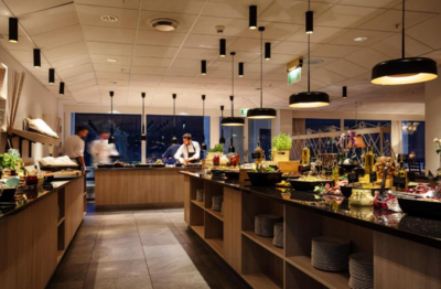 Loenfjord, ontbijt - Djoser