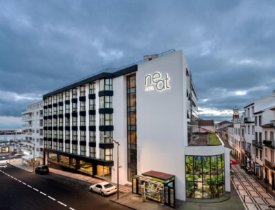 Neat Hotel Avenida, buitenkant - Djoser